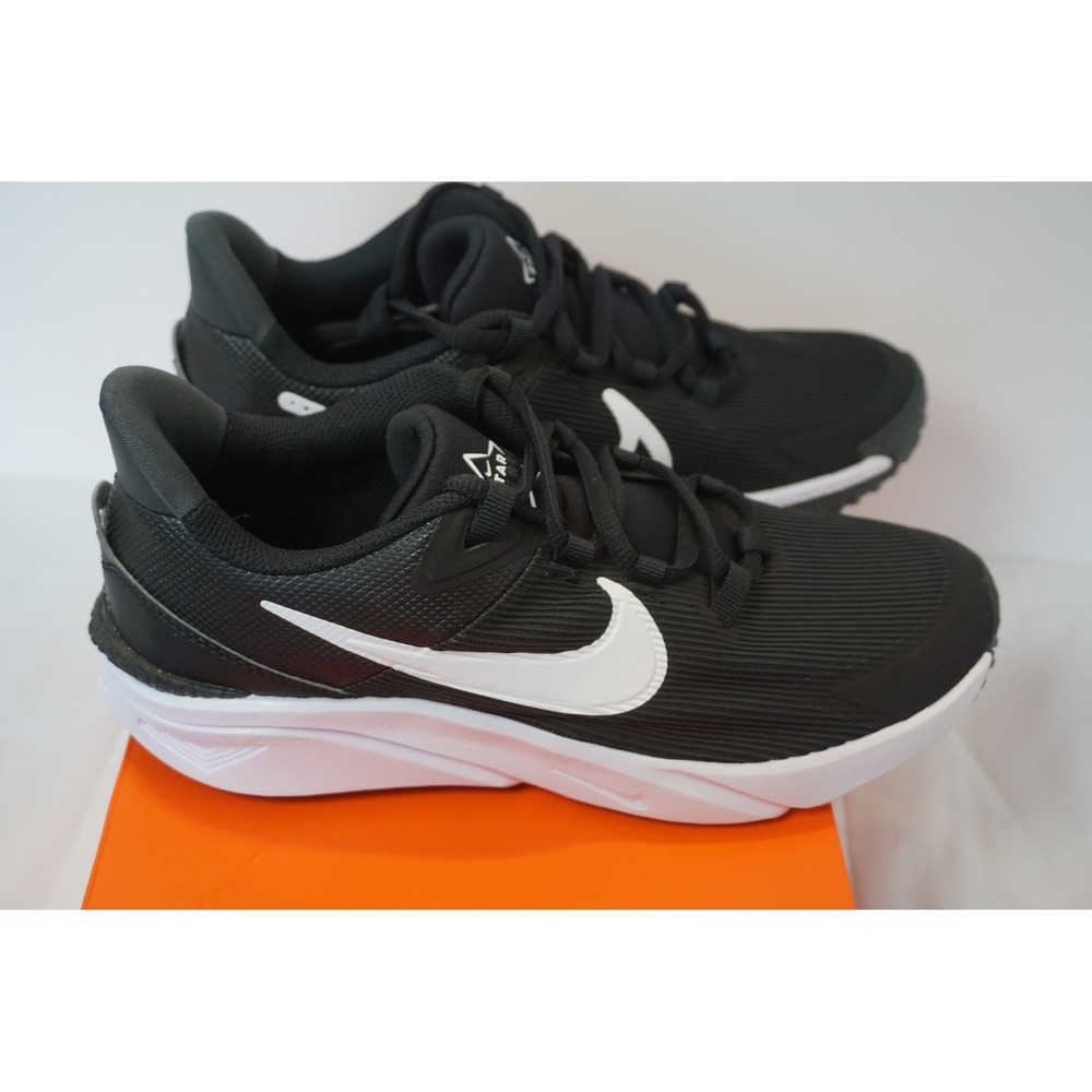 Nike Star Runner 4 GS Black White Anthracite Running Shoes DX7615-001 Size 6.5Y